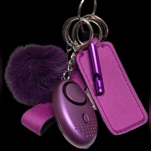 SAFETY KEYCHAIN SET New without Tags